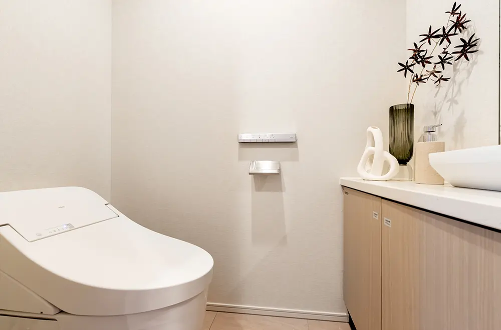 TOILET